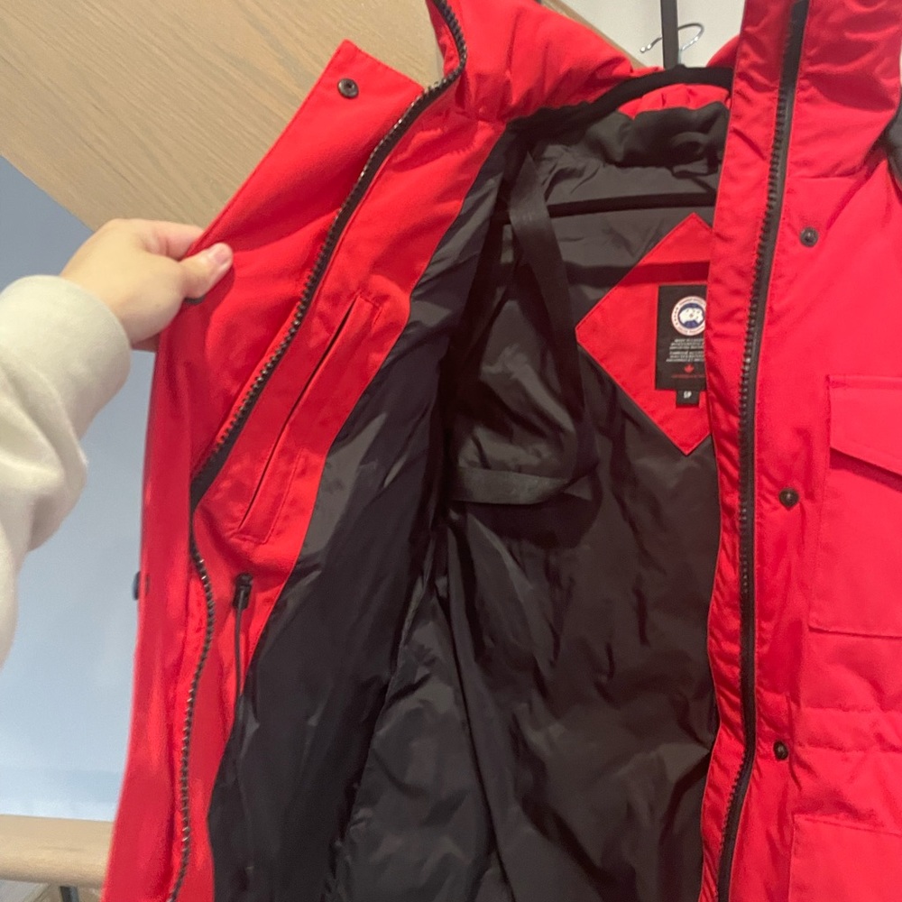 Canada goose Gabriola Parka in Small - Picture 8 of 16